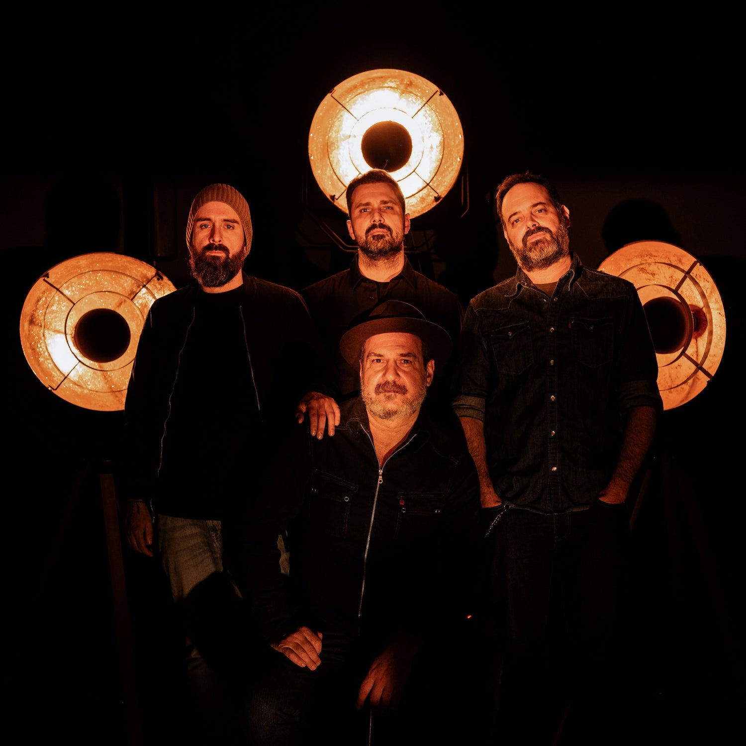 Eladio y Los Seres Queridos
